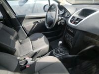 gebraucht Peugeot 207 1,4 Benzin