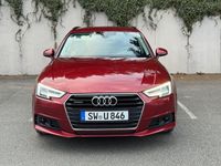Gebraucht Audi A4 Ambiente 231 PS (169 kW) 2019 Rot Limousine