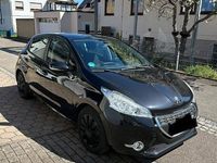 Gebraucht Peugeot 208 Active 95 PS (69 kW) 2012 Schwarz Kleinwagen