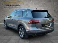 Używany VW Touareg Terrain Tech 262 KM (192 kW) 2017 Szary SUV