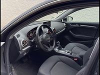 Gebraucht Audi A3 Ambiente 150 PS (110 kW) 2018 Schwarz Limousine