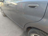 Gebraucht Chevrolet Aveo 84 PS (61 kW) 2010 Silber Kleinwagen