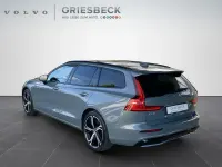 Gebraucht Volvo V60 Plus 455 PS (334 kW) 2023 Thunder grey / metallic Kombi