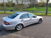Gebraucht Mercedes C180 Classic 143 PS (105 kW) 2004 Silber Limousine