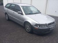 Gebraucht Volvo V40 Standard 116 PS (85 kW) 2004 Silber Kombi