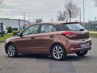 gebraucht Hyundai i20 YES! *LHZ*PDC*SHZ*Spurhalteassistent*