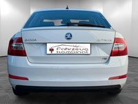 Gebraucht Skoda Octavia 179 PS (131 kW) 2013 Weiß Limousine