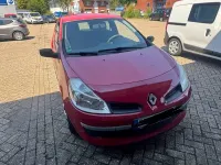Gebraucht Renault Clio 75 PS (55 kW) 2005 Rot Kleinwagen