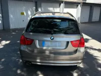 Gebraucht BMW 320 184 PS (135 kW) 2011 Gold Kombi