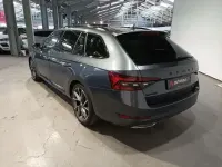 Gebraucht Skoda Superb SportLine 190 PS (139 kW) 2021 Grau Kombi
