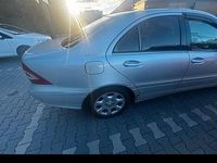 Gebraucht Mercedes C200 163 PS (119 kW) 2004 Silber Limousine