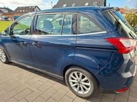 Gebraucht Ford Grand C-Max Titanium 125 PS (91 kW) 2018 Blazerblau Van / Kleinbus