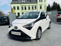 Gebraucht Toyota Aygo 72 PS (52 kW) 2021 Pianosaweiß Kleinwagen
