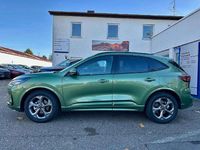 Neu Ford Kuga ST-Line 186 PS (136 kW) 2025 Bursting green SUV