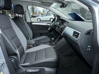 Gebraucht VW Touran 150 PS (110 kW) 2025 Silber Van / Kleinbus