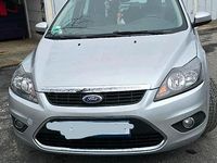 Gebraucht Ford Focus 115 PS (84 kW) 2009 Grau Limousine