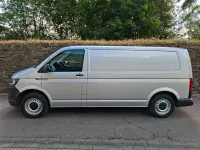 Gebraucht VW Transporter 84 PS (61 kW) 2019 Silber Van
