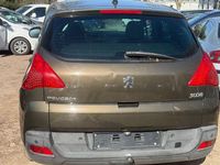 Gebraucht Peugeot 3008 Active 156 PS (114 kW) 2012 Braun Kombi