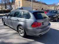 Gebraucht BMW 318 143 PS (105 kW) 2011 Grau Kombi