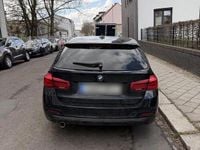 Gebraucht BMW 318 150 PS (110 kW) 2016 Schwarz Kombi