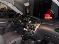 Gebraucht Ford Focus 75 PS (55 kW) 2000 Blau Limousine