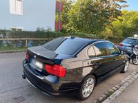 Second-hand BMW 325 2011 Negru Berlinǎ