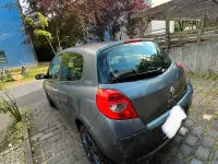 Gebraucht Renault Clio 75 PS (55 kW) 2005 Grau Kleinwagen