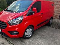 Second-hand Ford Transit Custom 131 CP (96 kW) 2019 Roșu Monovolum