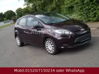 Gebraucht Ford Fiesta Trend 82 PS (60 kW) 2011 Rot Limousine