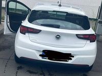 Gebraucht Opel Astra Edition 131 PS (96 kW) 2020 Weiß Limousine