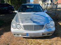 Gebraucht Mercedes C180 143 PS (105 kW) 2004 Silber Limousine