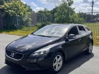 Gebraucht Volvo V40 150 PS (110 kW) 2014 Schwarz Kleinwagen