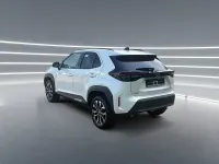 Neu Toyota Yaris Cross 131 PS (96 kW) 2026 Weiß SUV