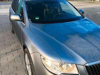Gebraucht Skoda Superb 140 PS (102 kW) 2012 Silber Kombi