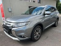 Gebraucht Mitsubishi Outlander 150 PS (110 kW) 2015 Grau SUV