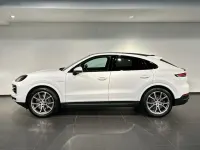 Gebraucht Porsche Cayenne E-Hybrid Coupe 470 PS (345 kW) 2024 Weiß SUV