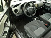 Gebraucht Toyota Yaris 111 PS (81 kW) 2019 Rot Limousine