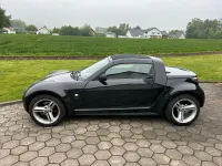 Używany Smart Roadster 81 KM (59 kW) 2004 Czarny Kabriolet