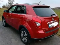 Gebraucht SsangYong Korando 150 PS (110 kW) 2014 Rot SUV