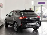 Gebraucht VW T-Roc R-line 150 PS (110 kW) 2022 Deep black perleffekt SUV