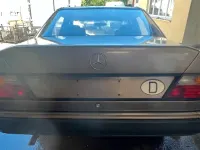 Gebraucht Mercedes 200 118 PS (86 kW) 1990 Braun Limousine