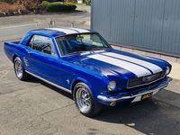 Gebraucht Ford V8 225 PS (165 kW) 1966 Blau Coupé