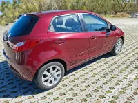 Używany Mazda 2 Center-Line 95 KM (69 kW) 2013 Czerwony Hatchback