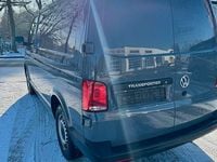 Gebraucht VW Transporter 150 PS (110 kW) 2021 Grau Van