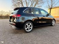 Gebraucht Mercedes B180 Progressive 136 PS (100 kW) 2019 Schwarz Van / Kleinbus