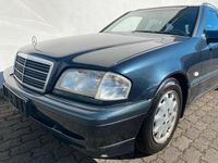 Gebraucht Mercedes C180 122 PS (89 kW) 2000 Schwarz Kombi