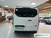 Gebraucht Ford 300 Trend 131 PS (96 kW) 2018 Weiß Van / Kleinbus
