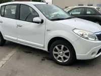 Gebraucht Dacia Sandero Lauréate 87 PS (63 kW) 2009 Gletscherweiss Limousine