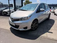 Gebraucht Toyota Yaris Life 99 PS (72 kW) 2012 Silber Kleinwagen