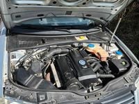 Usata VW Passat 101 CV (74 kW) 2003 Argento Station wagon